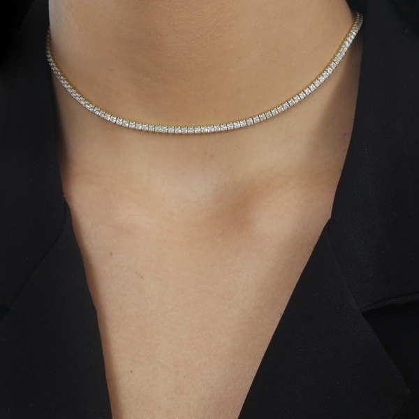 Colar Dourado Chocker Riviera Pedras Brancas - Imagem 2